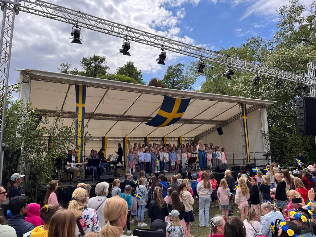 Grande fête nationale à Edsbergsparken |  Milieu de